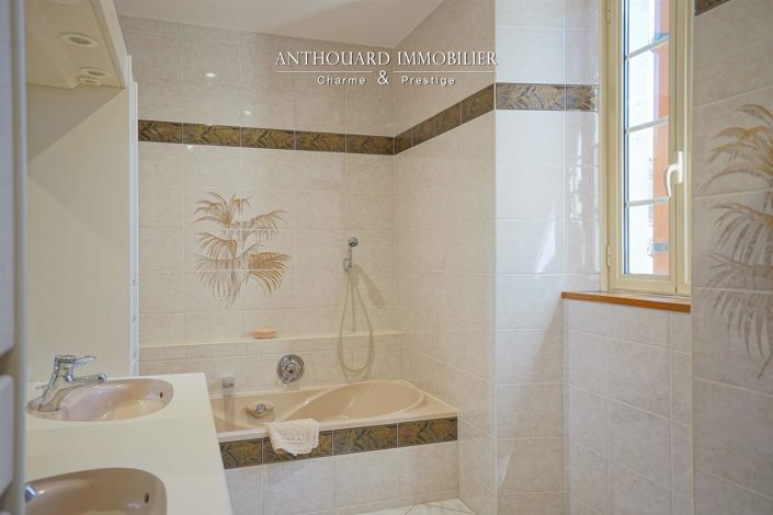 Image No.32-4 Bed House for sale