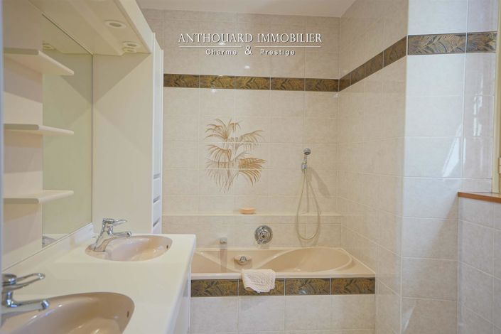 Image No.33-4 Bed House for sale