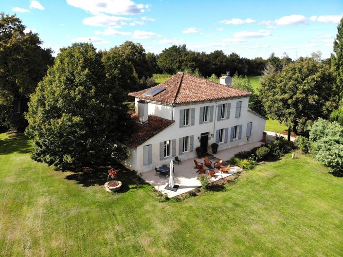 Image No.1-4 Bed House for sale