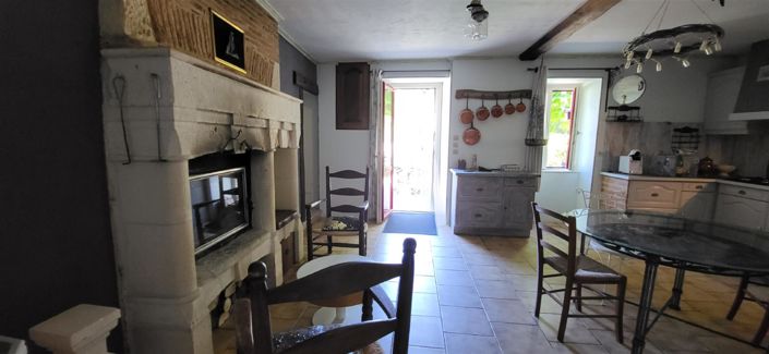 Image No.10-4 Bed House for sale