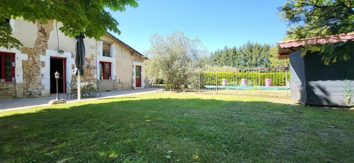 Image No.2-4 Bed House for sale