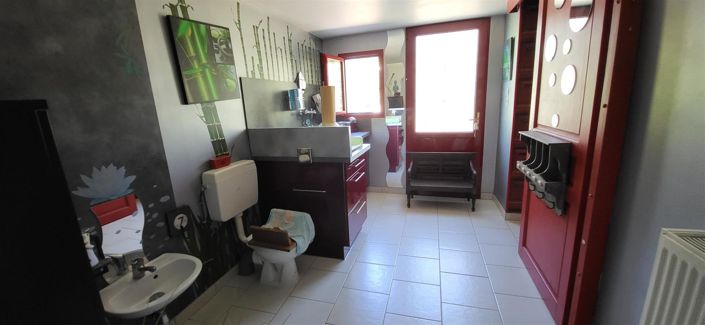 Image No.26-4 Bed House for sale