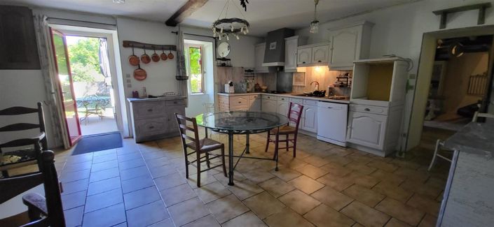 Image No.9-4 Bed House for sale