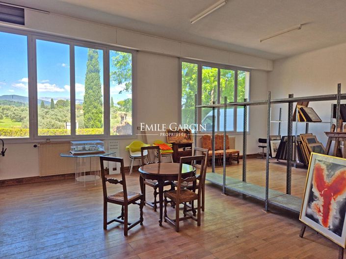 Image No.14-7 Bed Property for sale