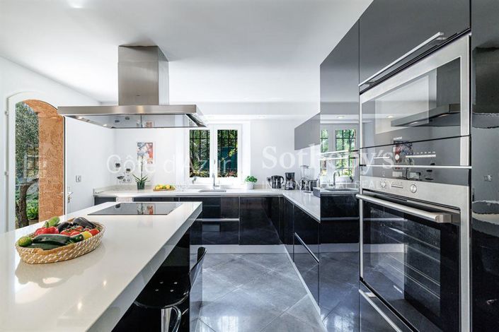 Image No.8-4 Bed House for sale