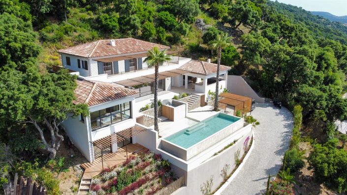 Image No.1-6 Bed House for sale