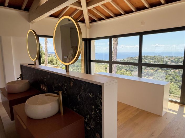 Image No.12-6 Bed House for sale