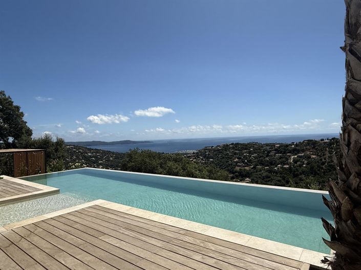 Image No.4-6 Bed House for sale