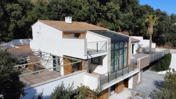 Image No.3-5 Bed House for sale