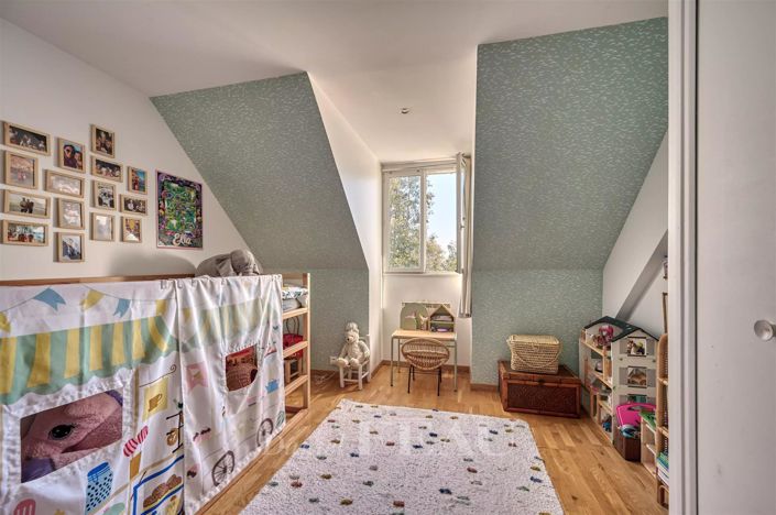 Image No.12-4 Bed House for sale