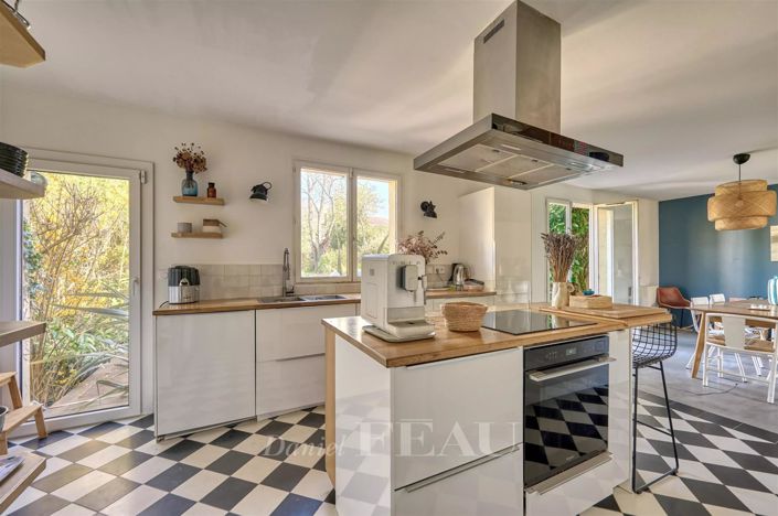 Image No.8-Maison de 4 chambres à vendre à Saint-Cloud