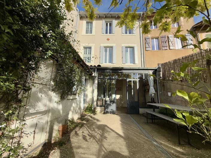 Image No.1-5 Bed House for sale