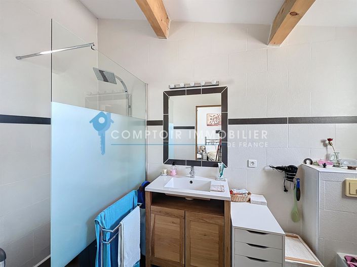 Image No.20-5 Bed House for sale