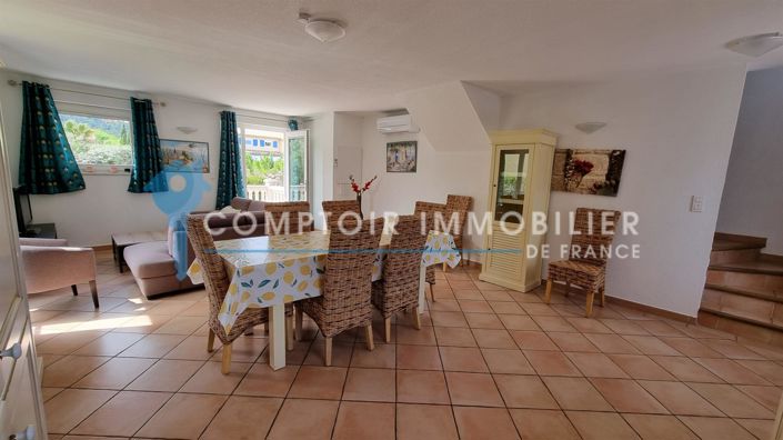 Image No.6-4 Bed House for sale