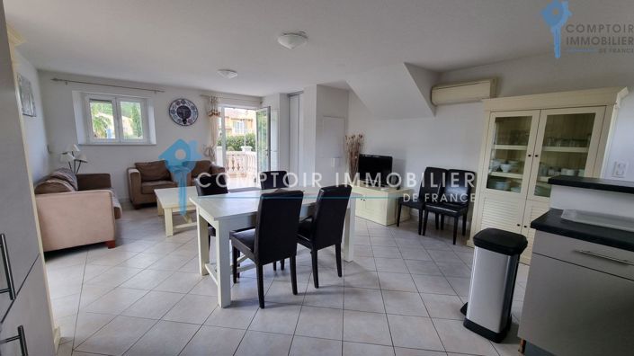 Image No.2-4 Bed House for sale