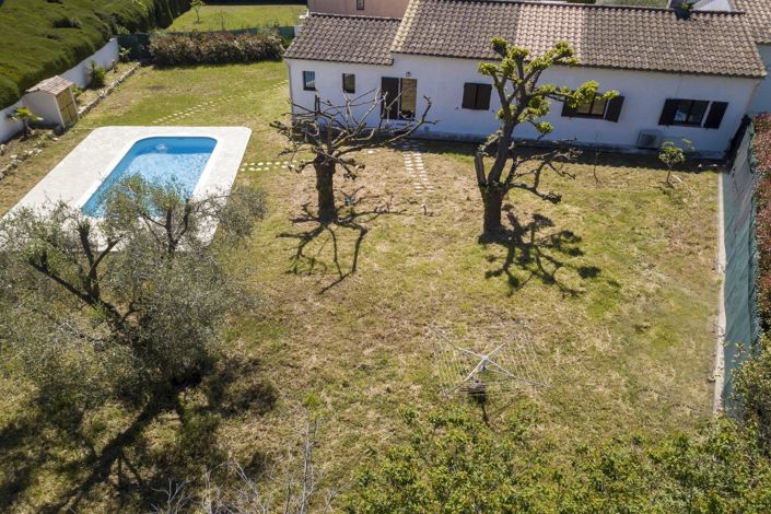 Image No.3-4 Bed House for sale