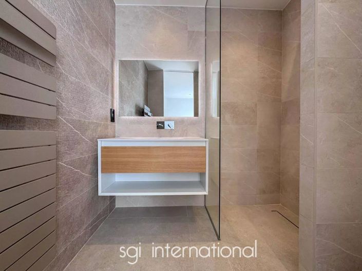 Image No.15-4 Bed House for sale