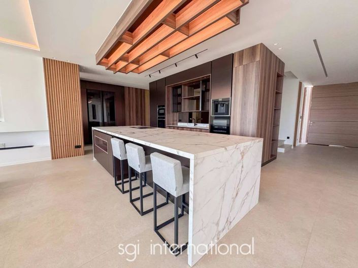 Image No.5-5 Bed House for sale