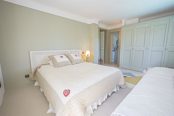 Image No.35-3 Bed House for sale