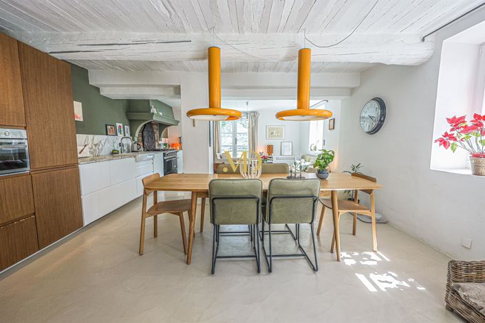 Image No.9-3 Bed House for sale