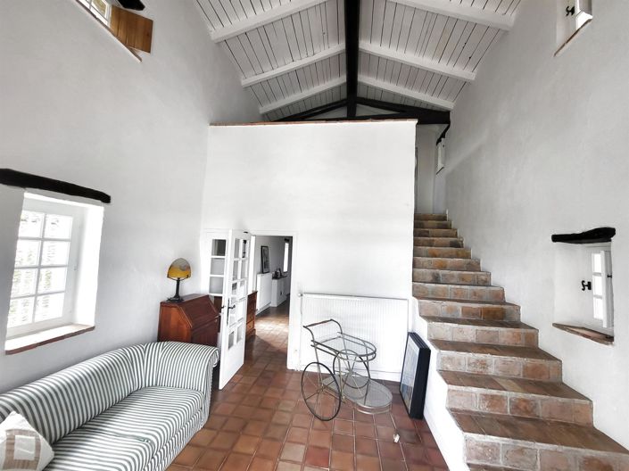 Image No.2-3 Bed House for sale