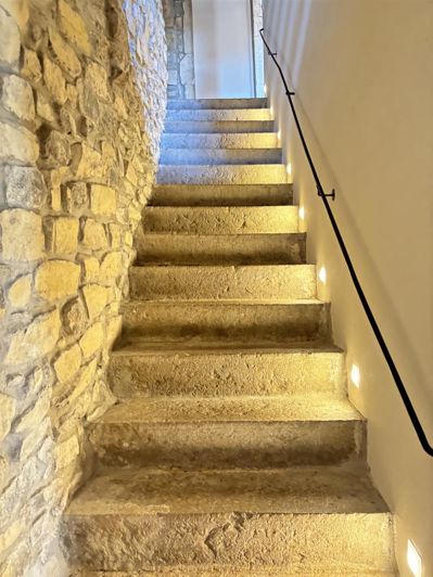 Image No.9-4 Bed House for sale