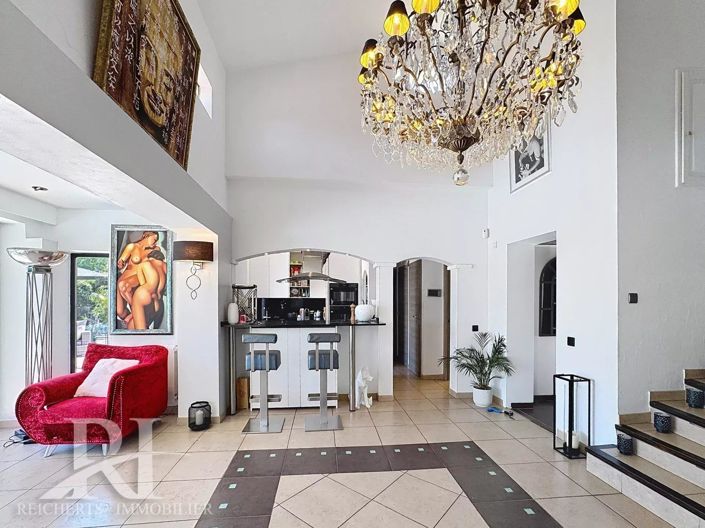 Image No.1-3 Bed House for sale