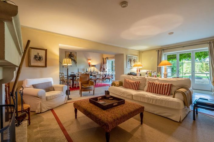 Image No.3-Maison de 6 chambres à vendre à L'Isle-sur-la-Sorgue