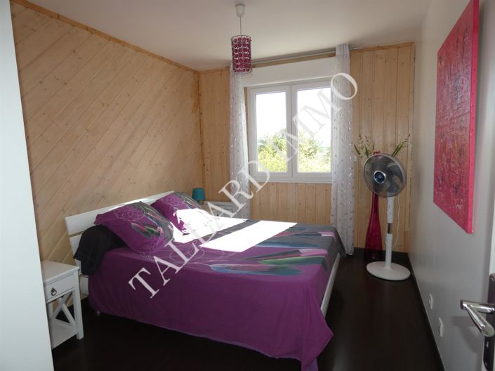 Image No.17-3 Bed House for sale