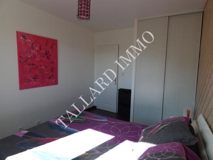 Image No.20-3 Bed House for sale