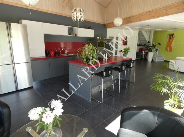 Image No.3-3 Bed House for sale