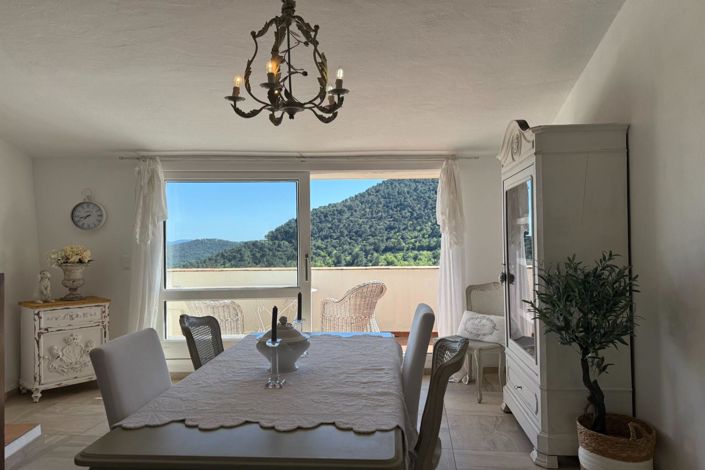 Image No.4-2 Bed House for sale