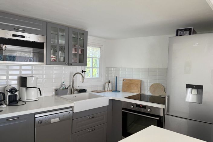 Image No.8-2 Bed House for sale