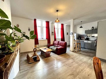 1 - Dole, Apartment