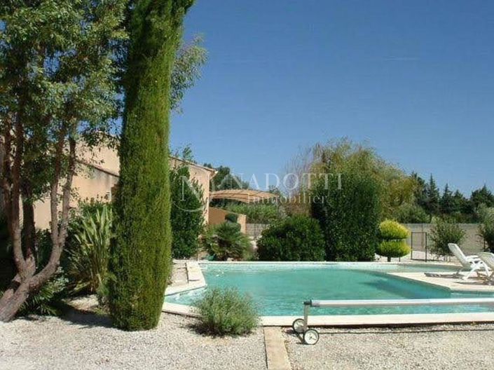 Image No.1-4 Bed House for sale