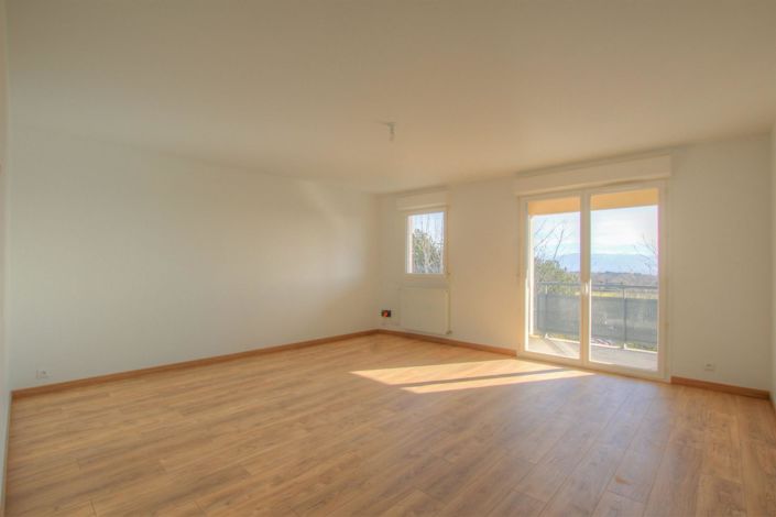 Image No.1-3 Bed Apartment for sale