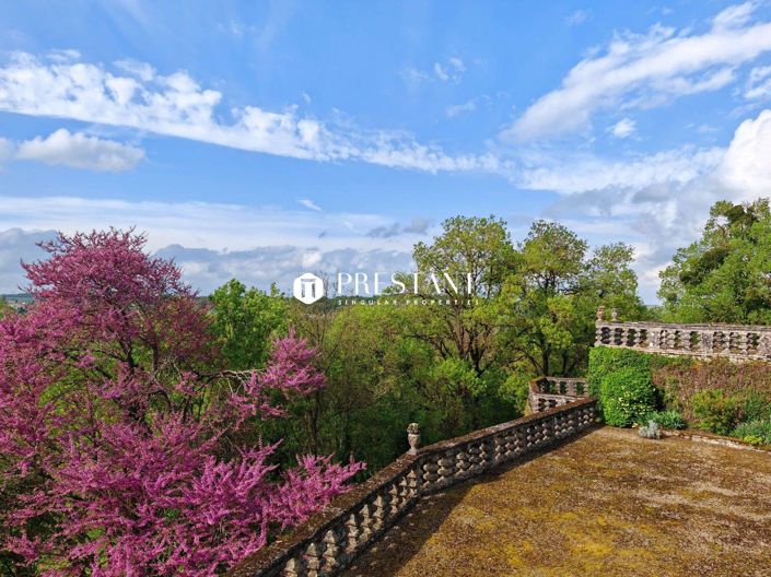 Image No.2-Propriété de 6 chambres à vendre à Angoulême
