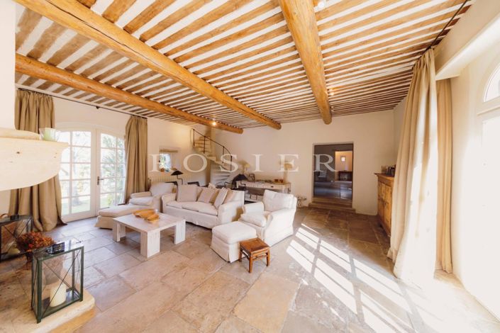 Image No.5-5 Bed House for sale