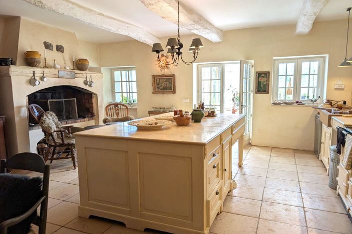 Image No.17-5 Bed House for sale