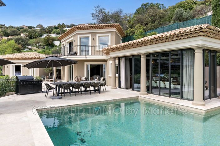 Image No.1-7 Bed House for sale