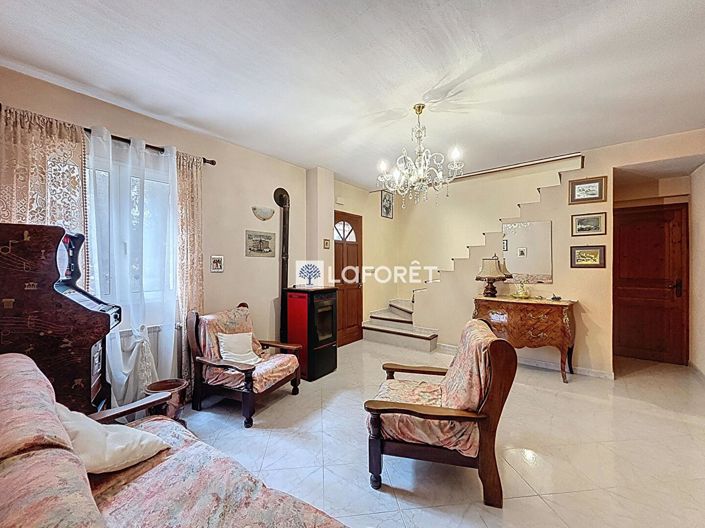 Image No.11-4 Bed Property for sale