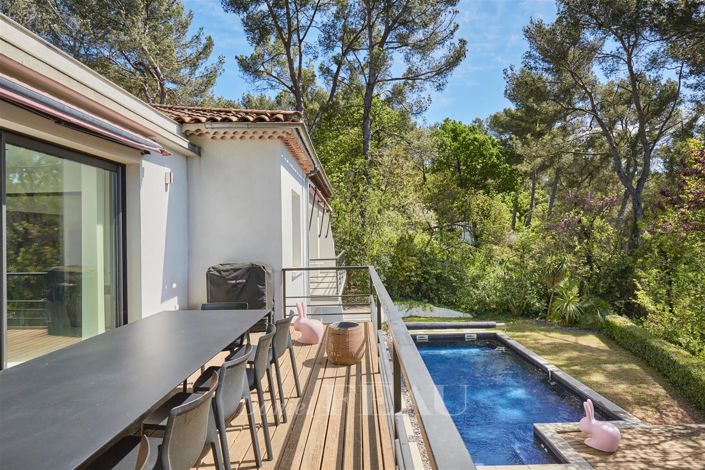 Image No.4-5 Bed House for sale