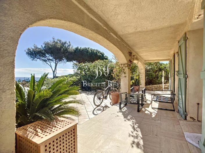 Image No.8-4 Bed House for sale