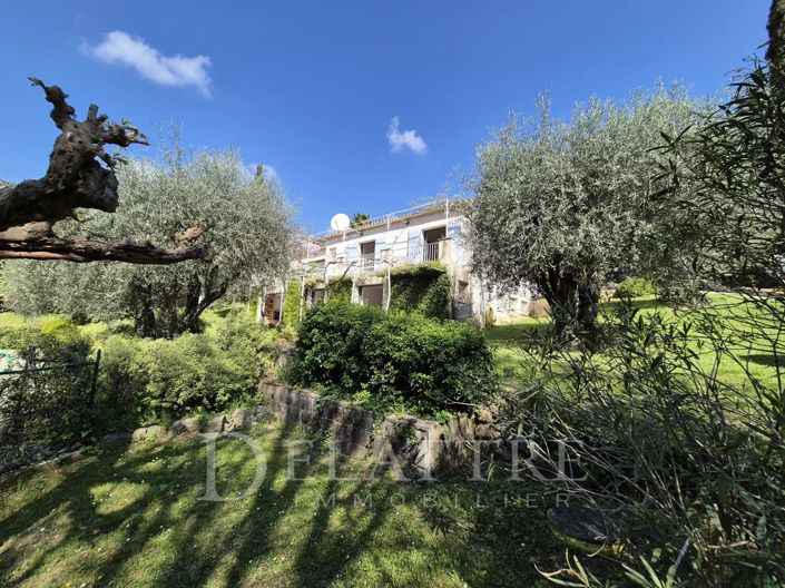 Image No.1-5 Bed House for sale
