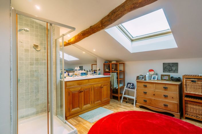 Image No.16-5 Bed House for sale