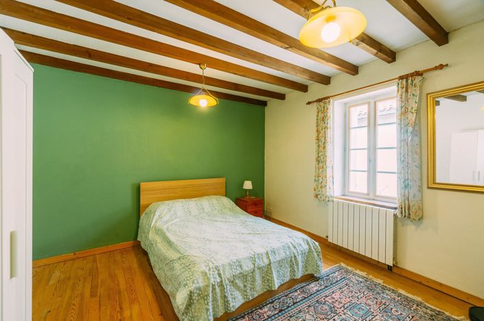 Image No.19-5 Bed House for sale