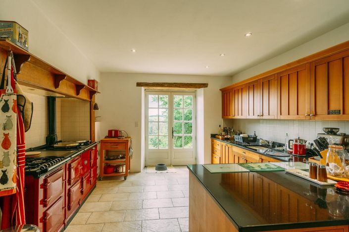 Image No.6-5 Bed House for sale