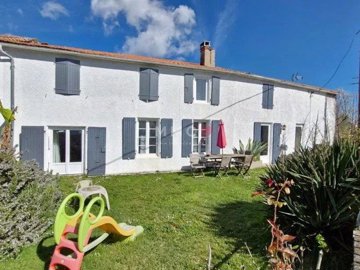 1 - Aigrefeuille-d'Aunis, House