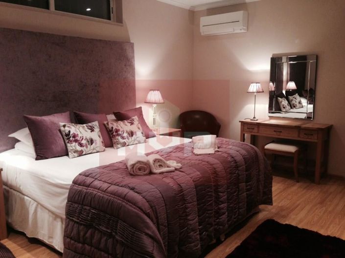 Image No.20-8 Bed House for sale