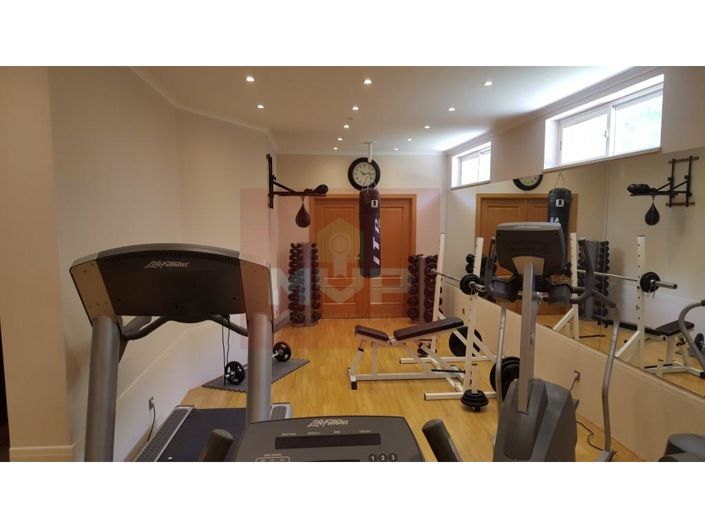 Image No.22-8 Bed House for sale